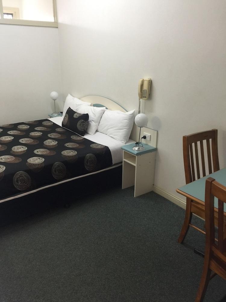 Econo Lodge Park Lane Бандаберг Екстериор снимка